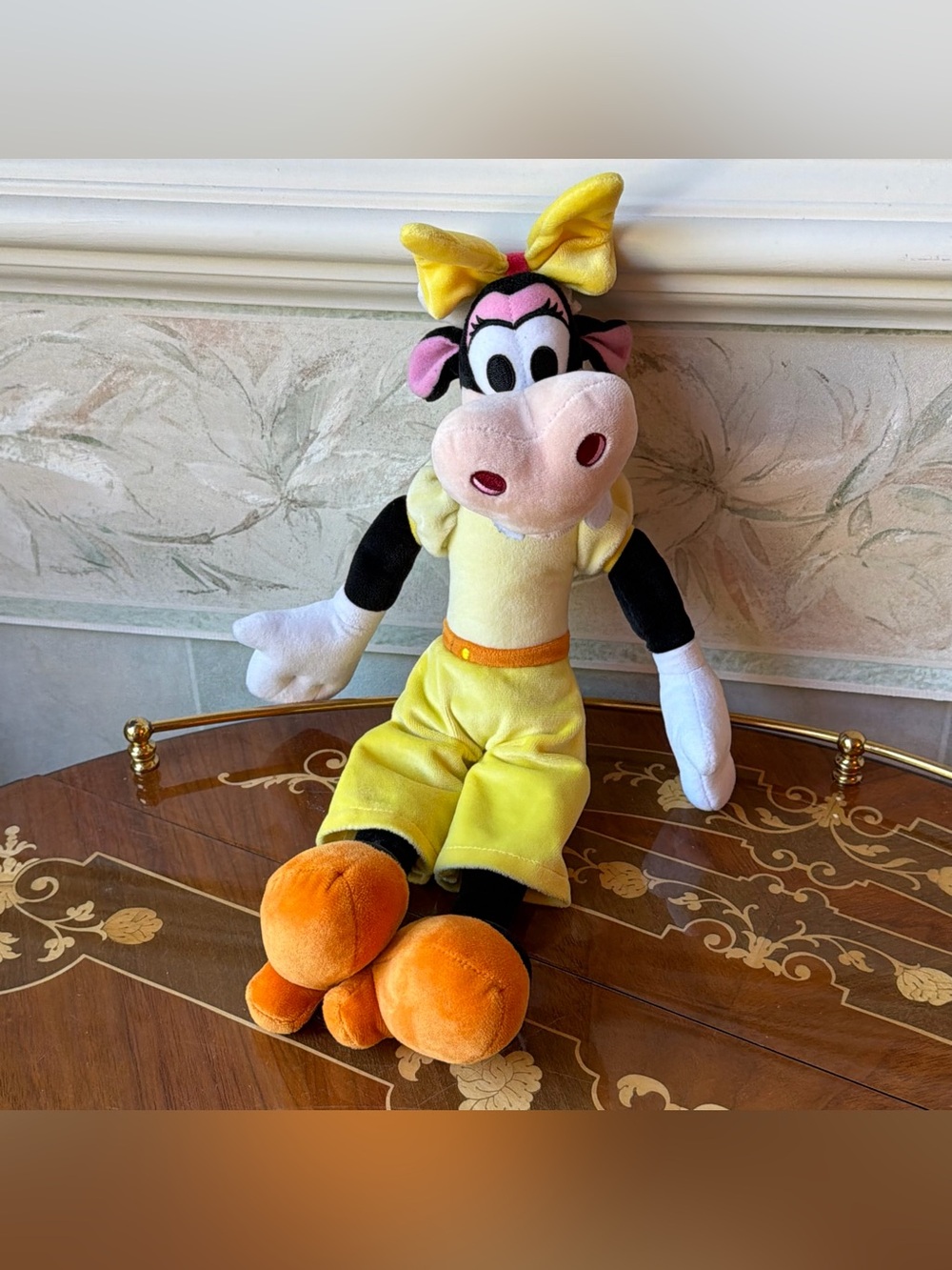 Disney Store Authentic Clarabelle Cow 15" Plush Stuffed Animal Minnie Bow-Toons
